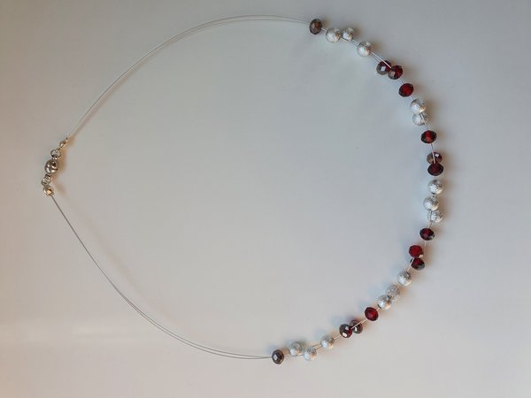 Halskette rot und Silberfarben mit Glitzersteinen